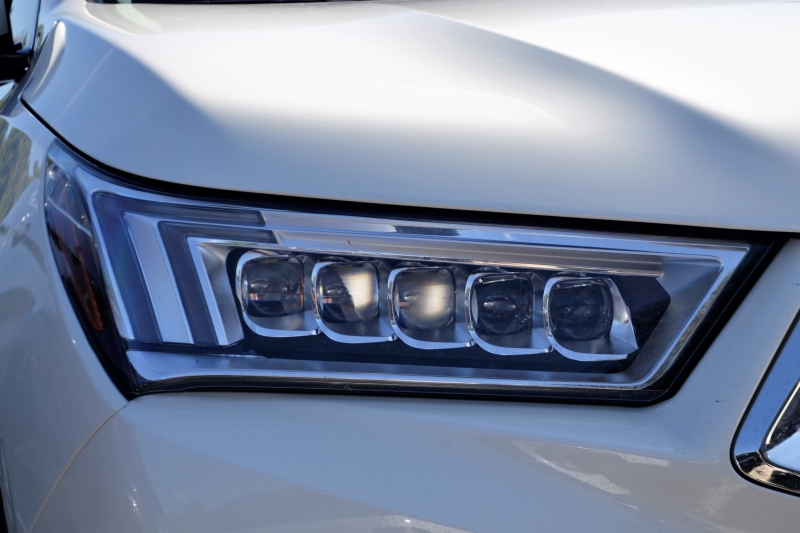 concession-moto-LANTOSQUE-min_acura-headlamp-2834131